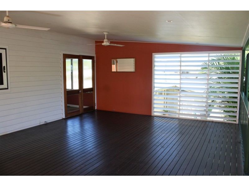 9 Mansfield Street, Earlville QLD 4870