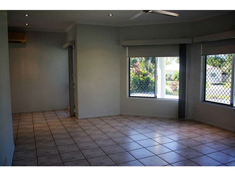 8 Bellbush Close, Mount Sheridan QLD 4868