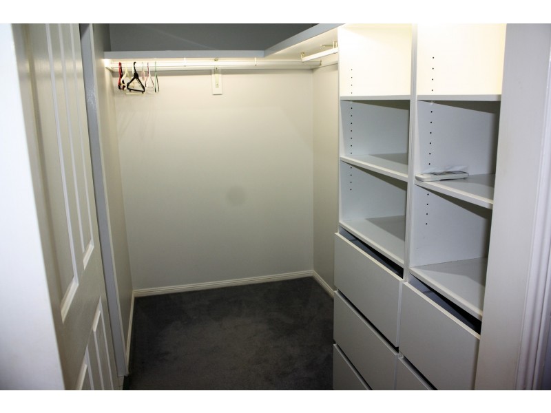 8 Bellbush Close, Mount Sheridan QLD 4868