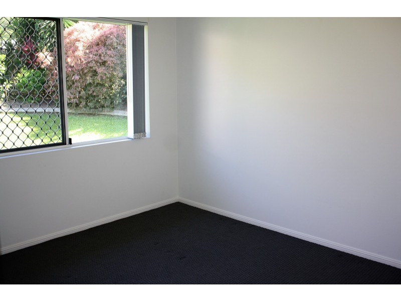 8 Bellbush Close, Mount Sheridan QLD 4868