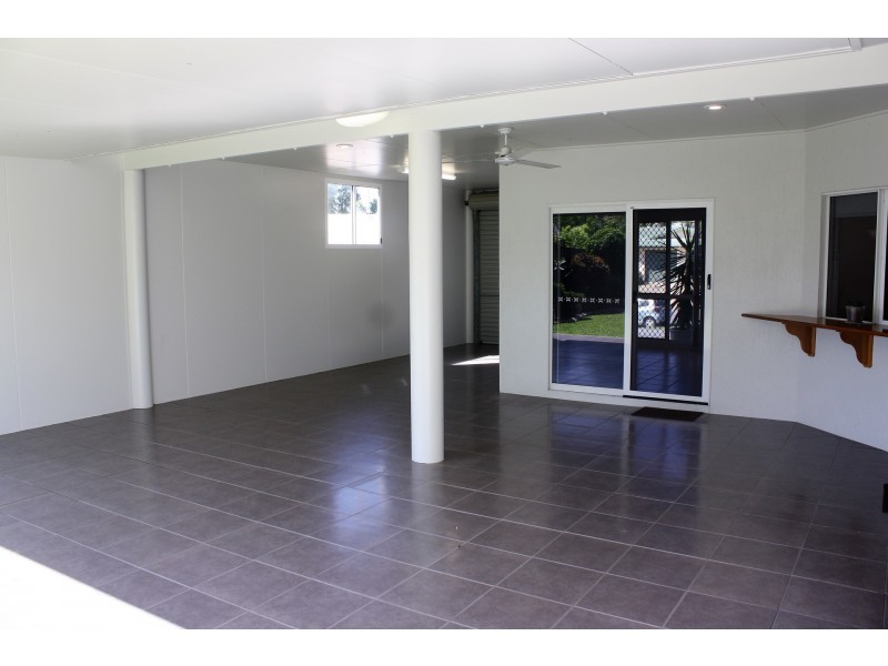 8 Bellbush Close, Mount Sheridan QLD 4868