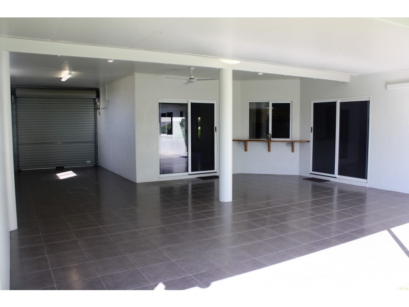 8 Bellbush Close, Mount Sheridan QLD 4868