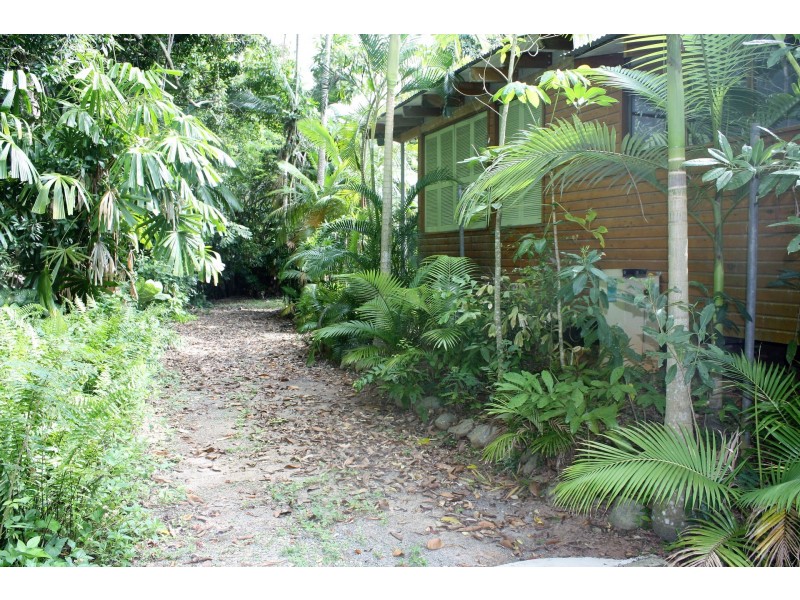 26 Blue Hills Crescent, Freshwater QLD 4870