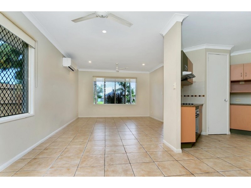 4 Fitzmaurice Drive, Bentley Park QLD 4869