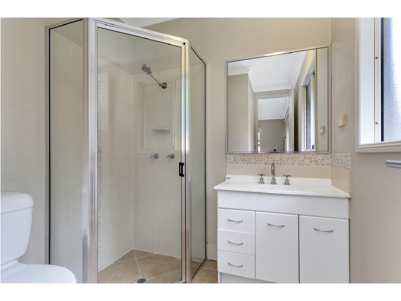 4 Fitzmaurice Drive, Bentley Park QLD 4869
