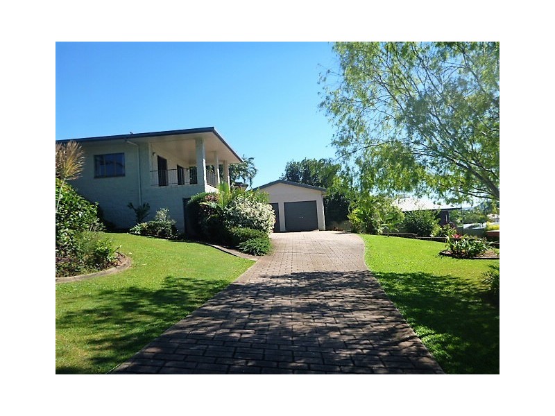8 Gouldian Street, Bayview Heights QLD 4868