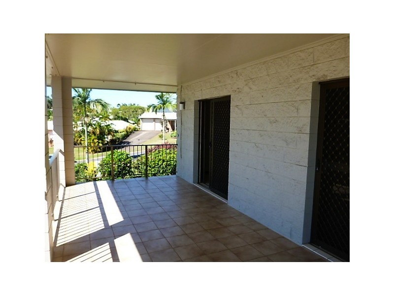 8 Gouldian Street, Bayview Heights QLD 4868