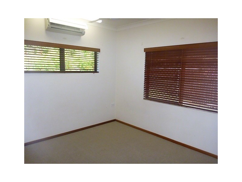 8 Gouldian Street, Bayview Heights QLD 4868