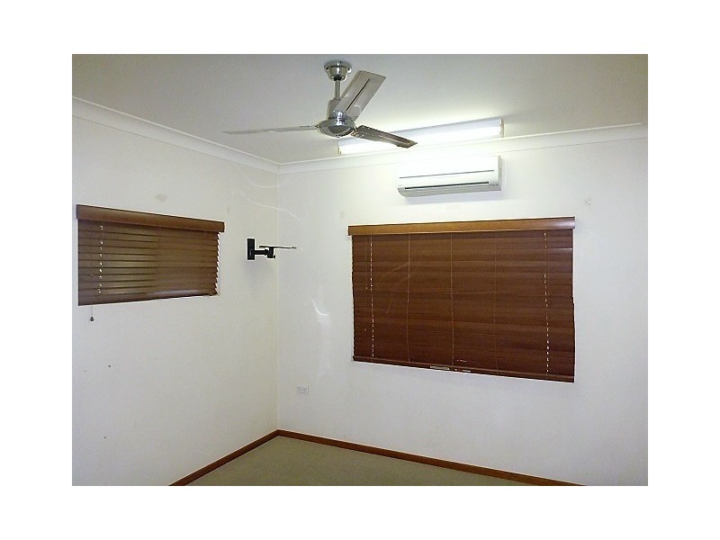 8 Gouldian Street, Bayview Heights QLD 4868