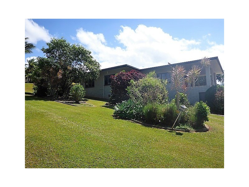 8 Gouldian Street, Bayview Heights QLD 4868