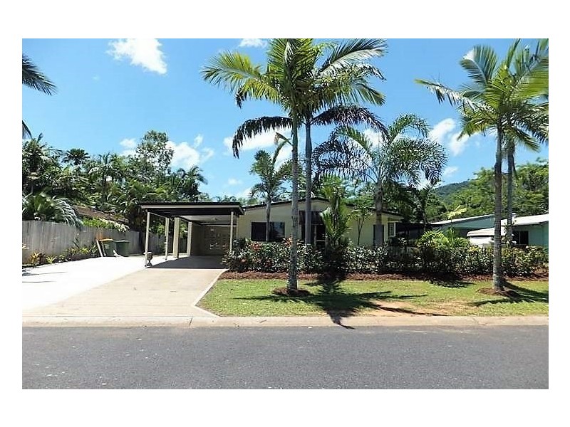 9 Cantal Close, Smithfield QLD 4878