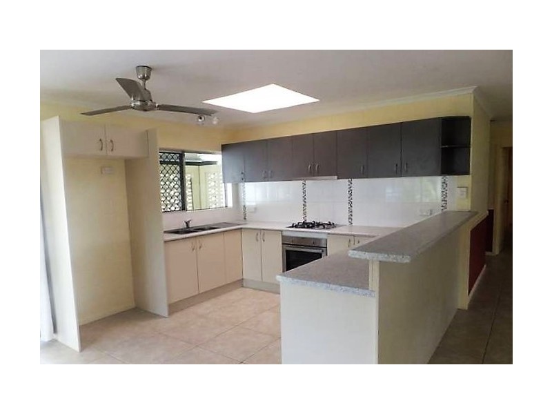 9 Cantal Close, Smithfield QLD 4878