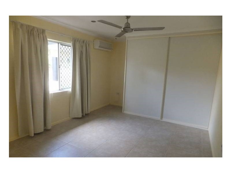 9 Cantal Close, Smithfield QLD 4878