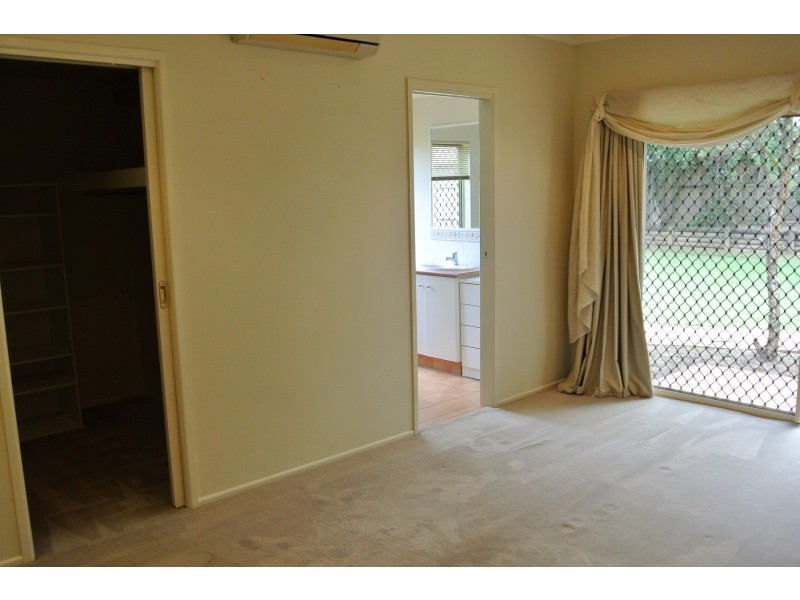 21 Bromley Close, Mount Sheridan QLD 4868
