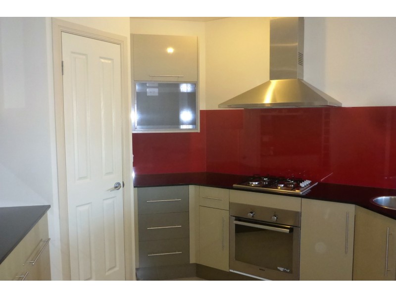 8 Keppel Place, Bentley Park QLD 4869