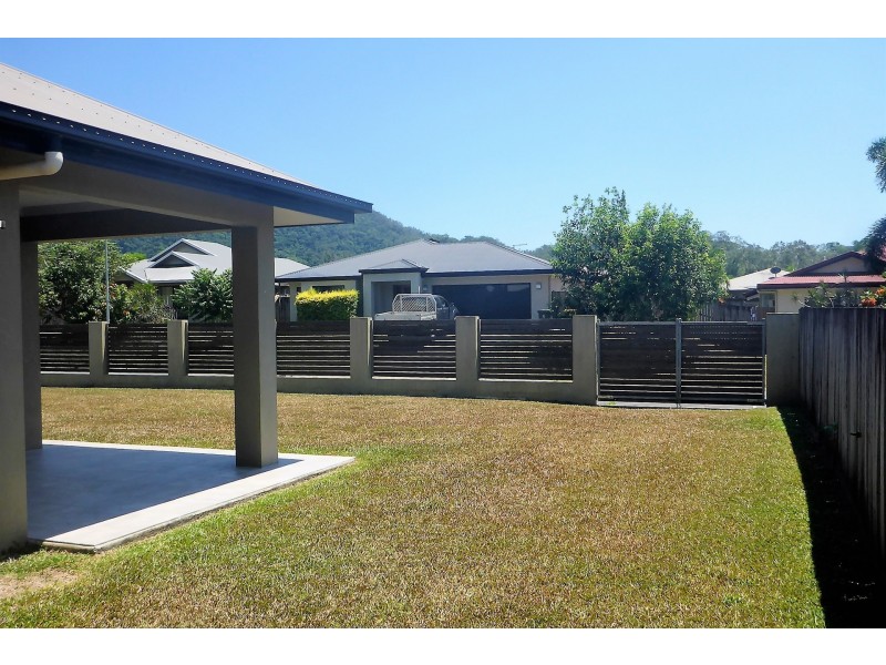 8 Keppel Place, Bentley Park QLD 4869