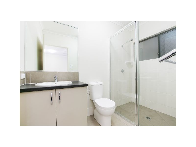 2/44 Mceachan Street, Edmonton QLD 4869