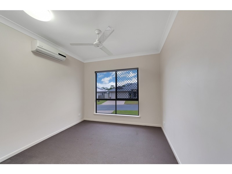 16 Lockyer Crescent, Bentley Park QLD 4869