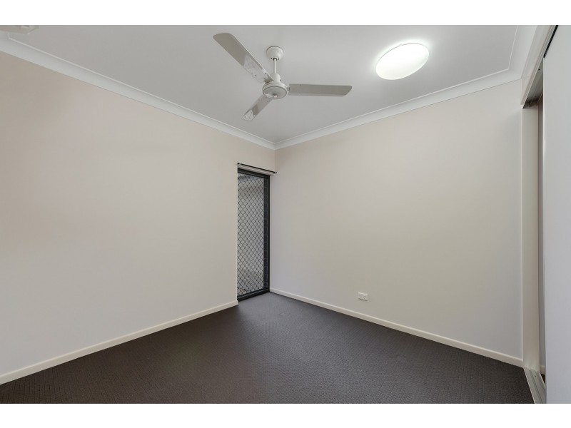 16 Lockyer Crescent, Bentley Park QLD 4869