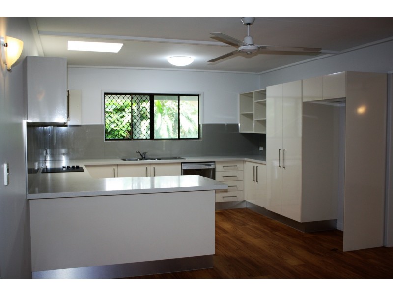 53 Terebra Street, Palm Cove QLD 4879