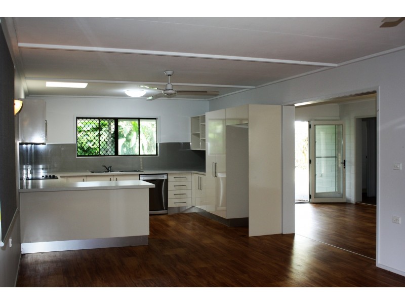 53 Terebra Street, Palm Cove QLD 4879