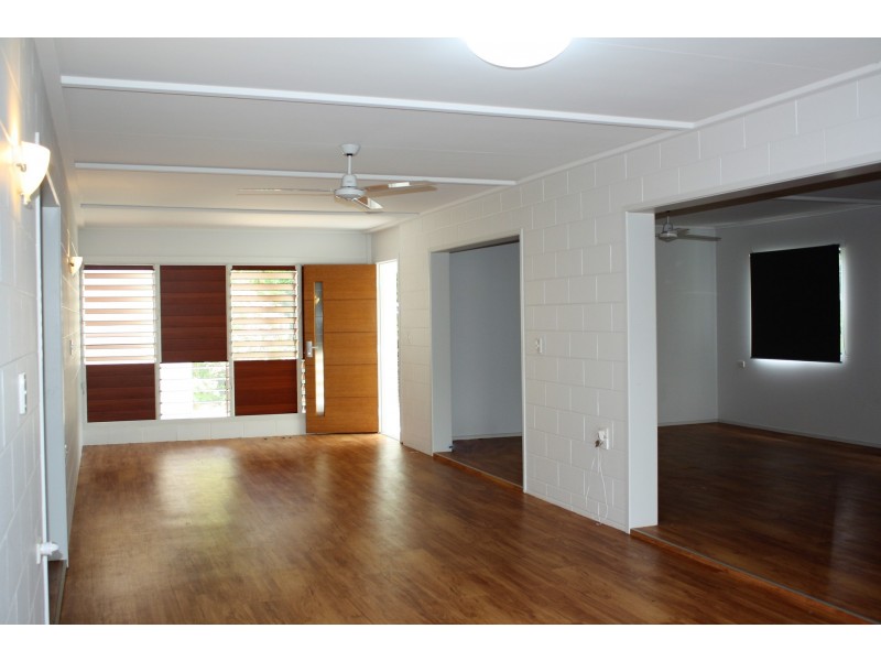 53 Terebra Street, Palm Cove QLD 4879
