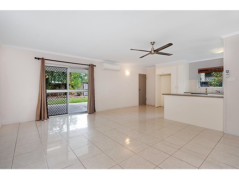 19 Golf Street, Yorkeys Knob QLD 4878