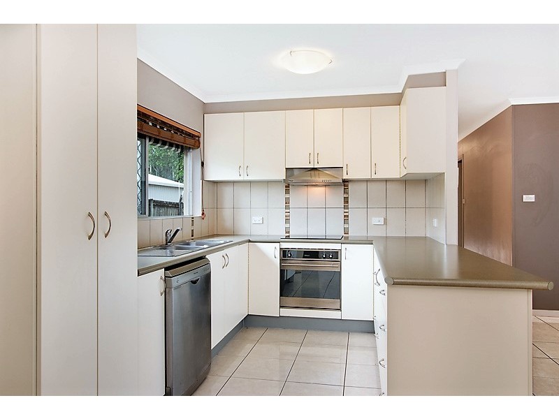 19 Golf Street, Yorkeys Knob QLD 4878