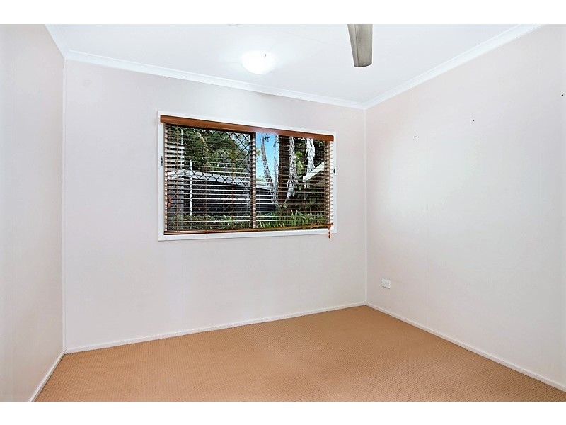 19 Golf Street, Yorkeys Knob QLD 4878