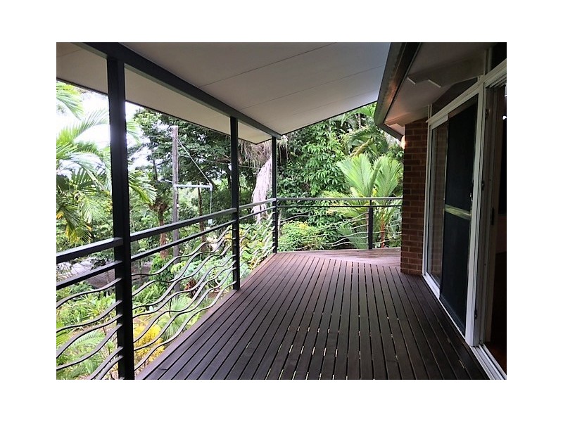 9 Tanner Crescent, Stratford QLD 4870