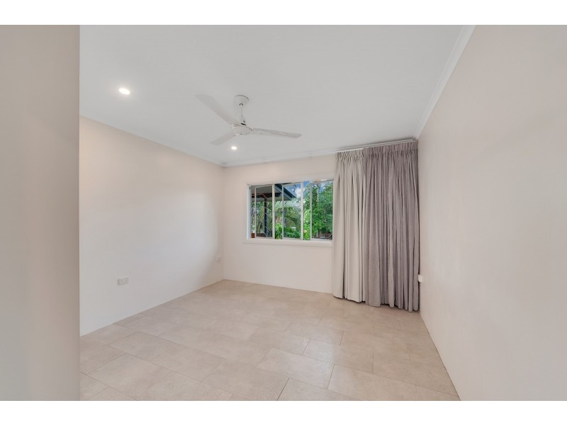 33 Panorama Street, Bayview Heights QLD 4868