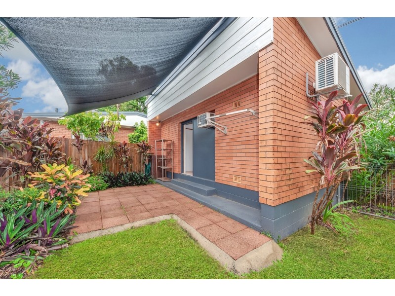 33 Panorama Street, Bayview Heights QLD 4868