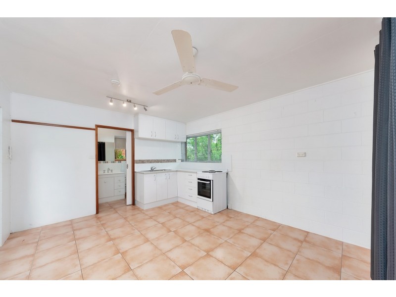 33 Panorama Street, Bayview Heights QLD 4868