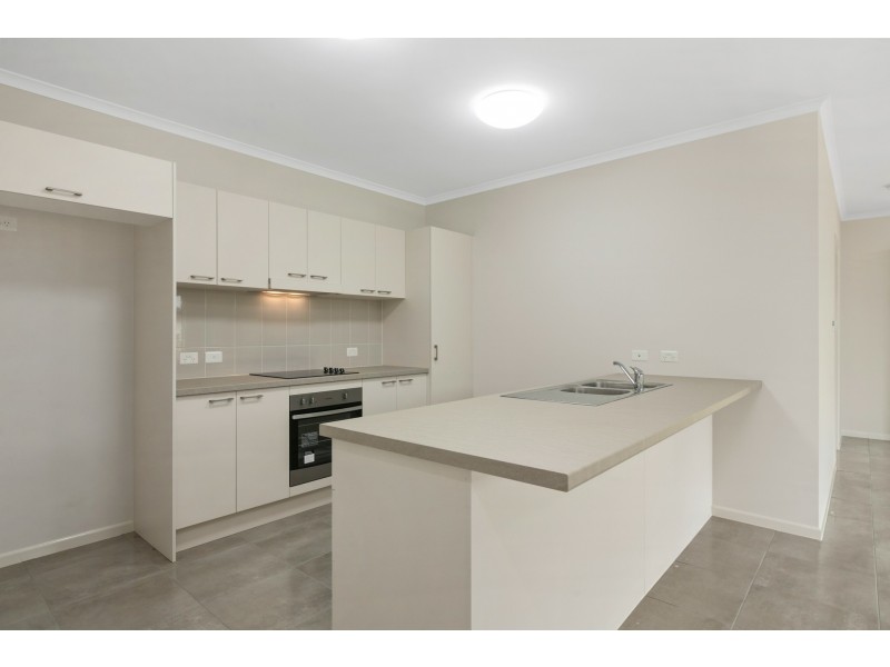 2/183 Isabella Road, Edmonton QLD 4869