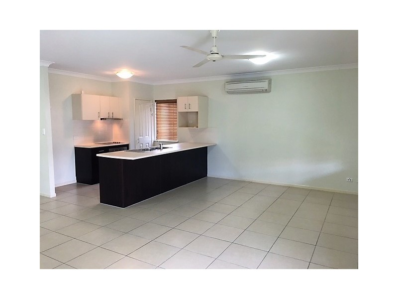 33 Angor Road, Trinity Park QLD 4879