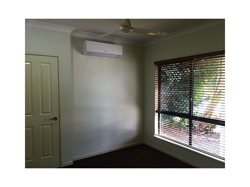 33 Angor Road, Trinity Park QLD 4879