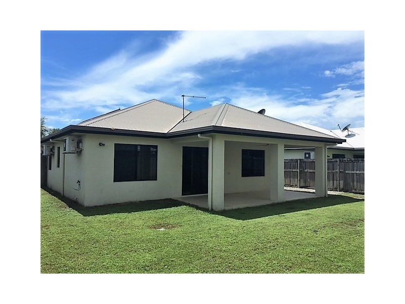 33 Angor Road, Trinity Park QLD 4879