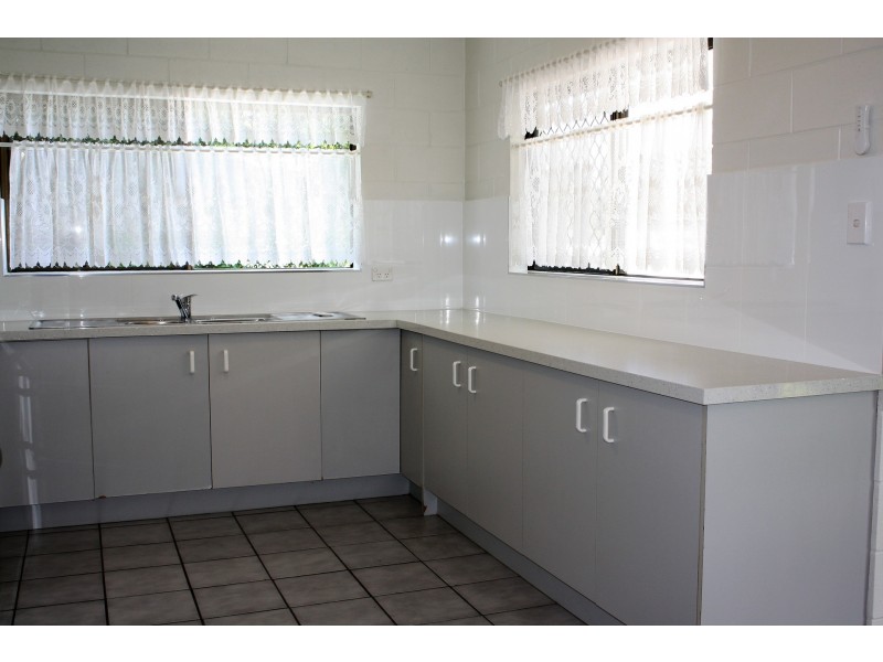 4/9 Marsh Street, Earlville QLD 4870