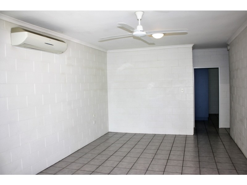 4/9 Marsh Street, Earlville QLD 4870