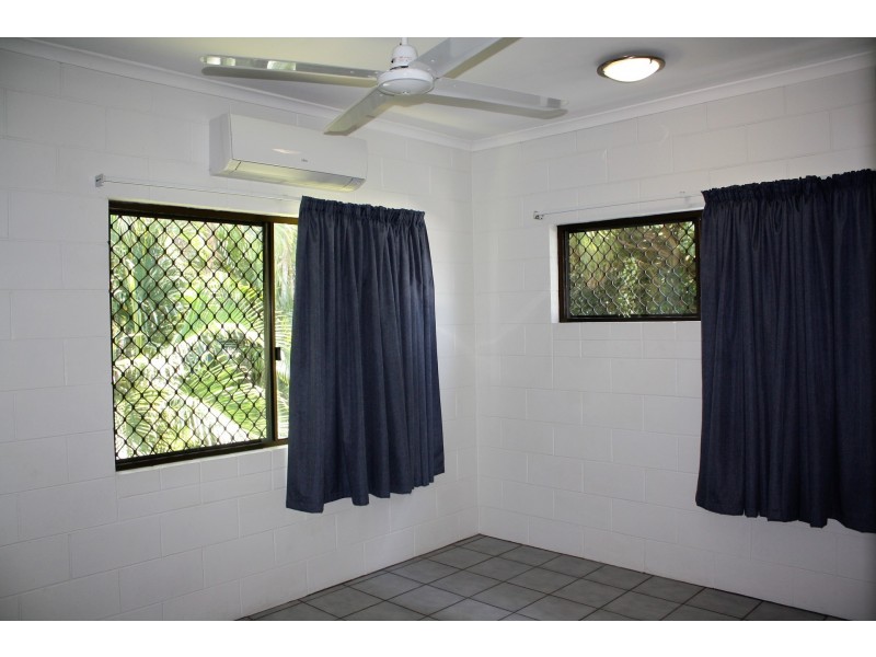 4/9 Marsh Street, Earlville QLD 4870