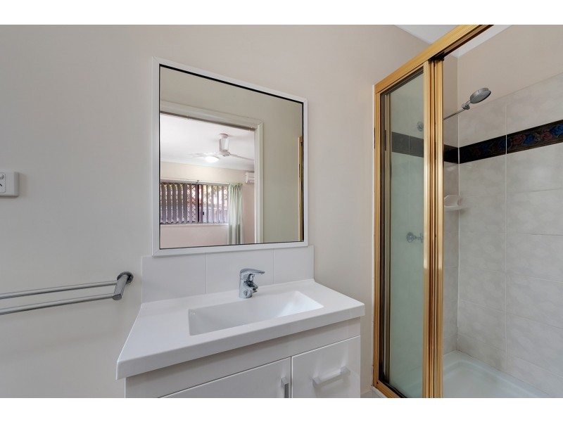 30 Strathmore Court, Mooroobool QLD 4870