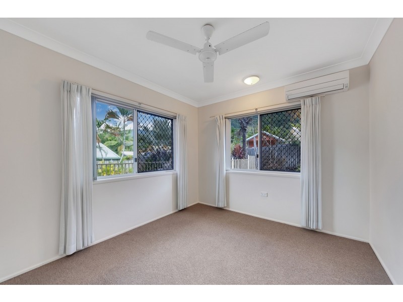 30 Strathmore Court, Mooroobool QLD 4870