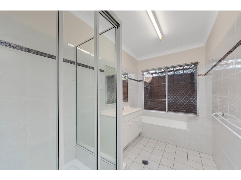 30 Strathmore Court, Mooroobool QLD 4870