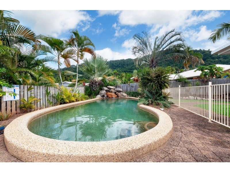 30 Strathmore Court, Mooroobool QLD 4870