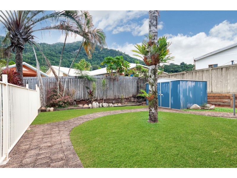 30 Strathmore Court, Mooroobool QLD 4870