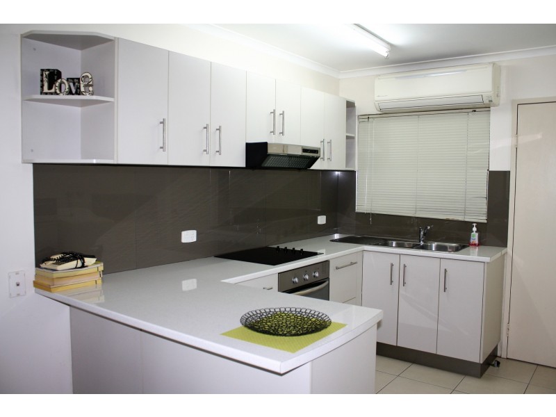 11/2-8 Winkworth Street, Bungalow QLD 4870