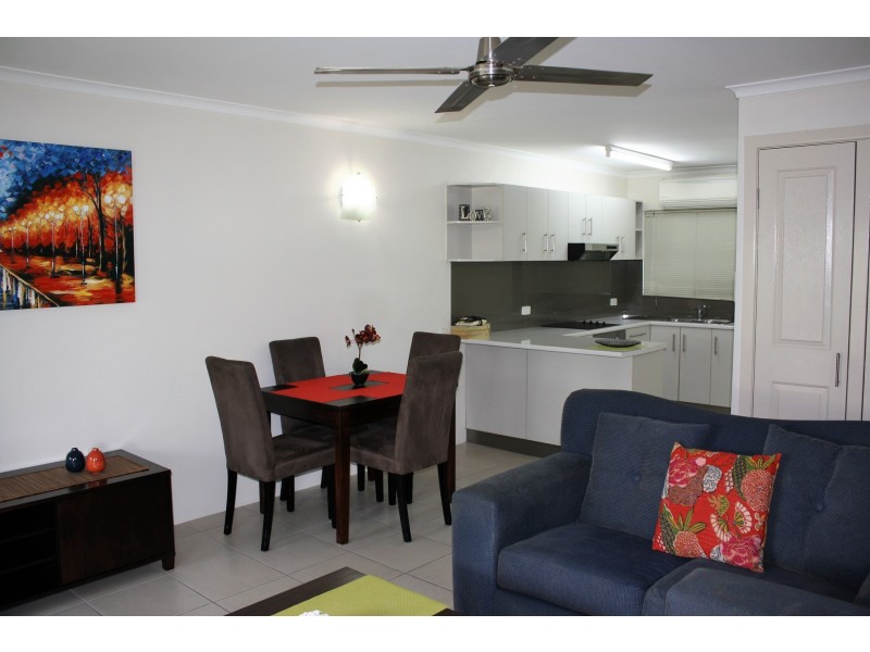 11/2-8 Winkworth Street, Bungalow QLD 4870