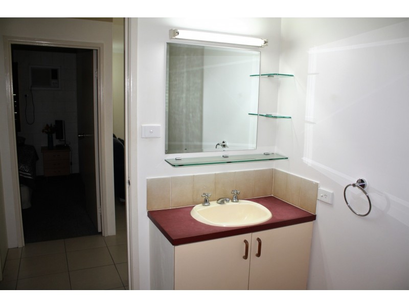 11/2-8 Winkworth Street, Bungalow QLD 4870