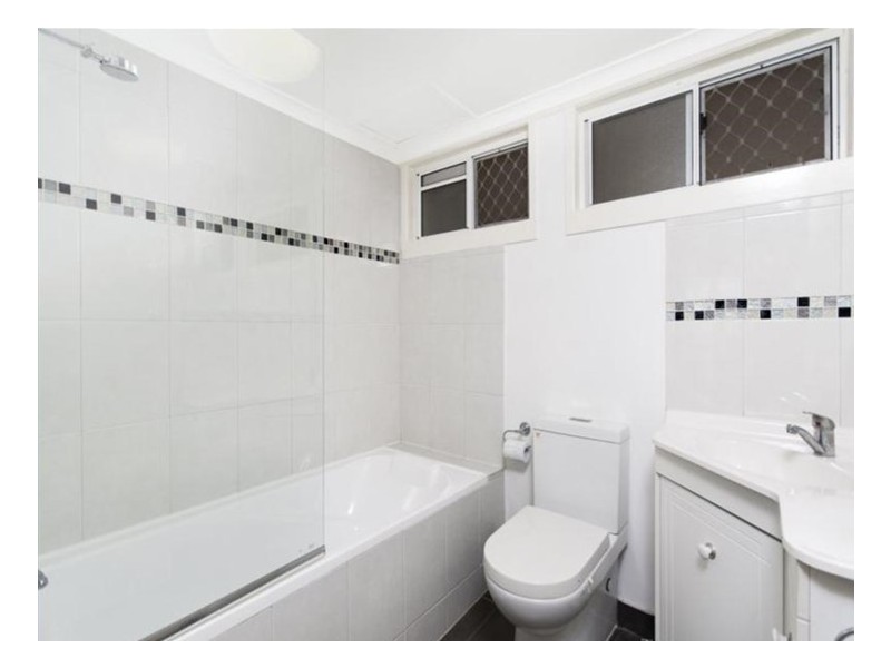 1 Alkoo Close, Bayview Heights QLD 4868