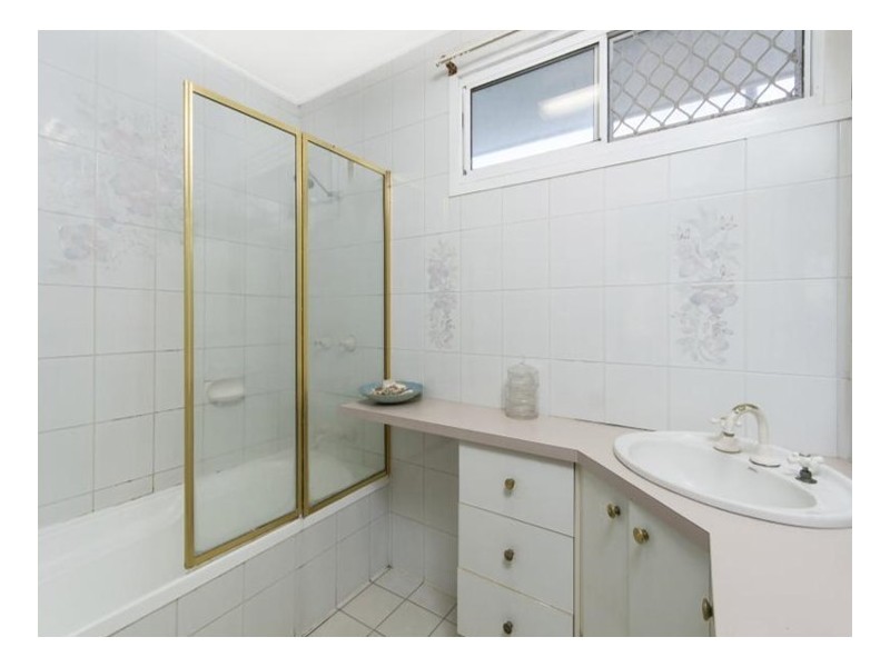 1 Alkoo Close, Bayview Heights QLD 4868